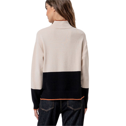Maglione lupetto a contrasto