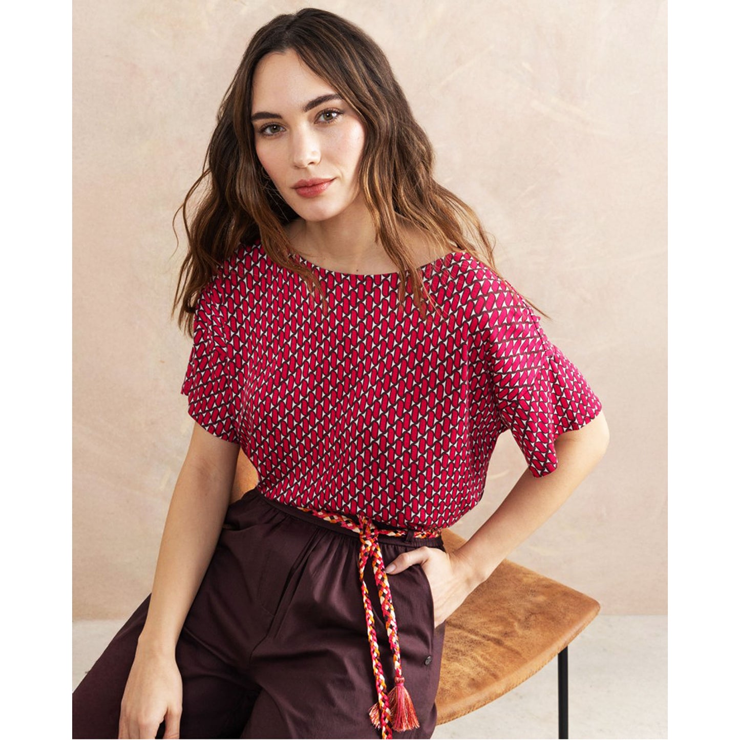 SURKANA - Maglietta elasticizzata ampia stampata, manica corta-SURKANA-VIALESCARPE