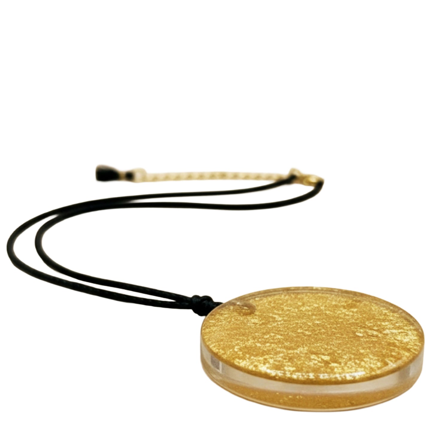 SURKANA Collana con medaglione mandala verde crudo
