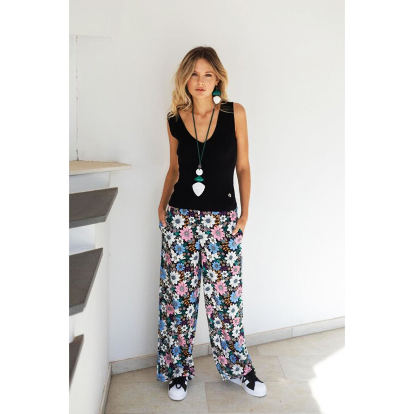 KARAKORUM - Pantaloni Penelope fiori multi-KARAKORUM-VIALESCARPE