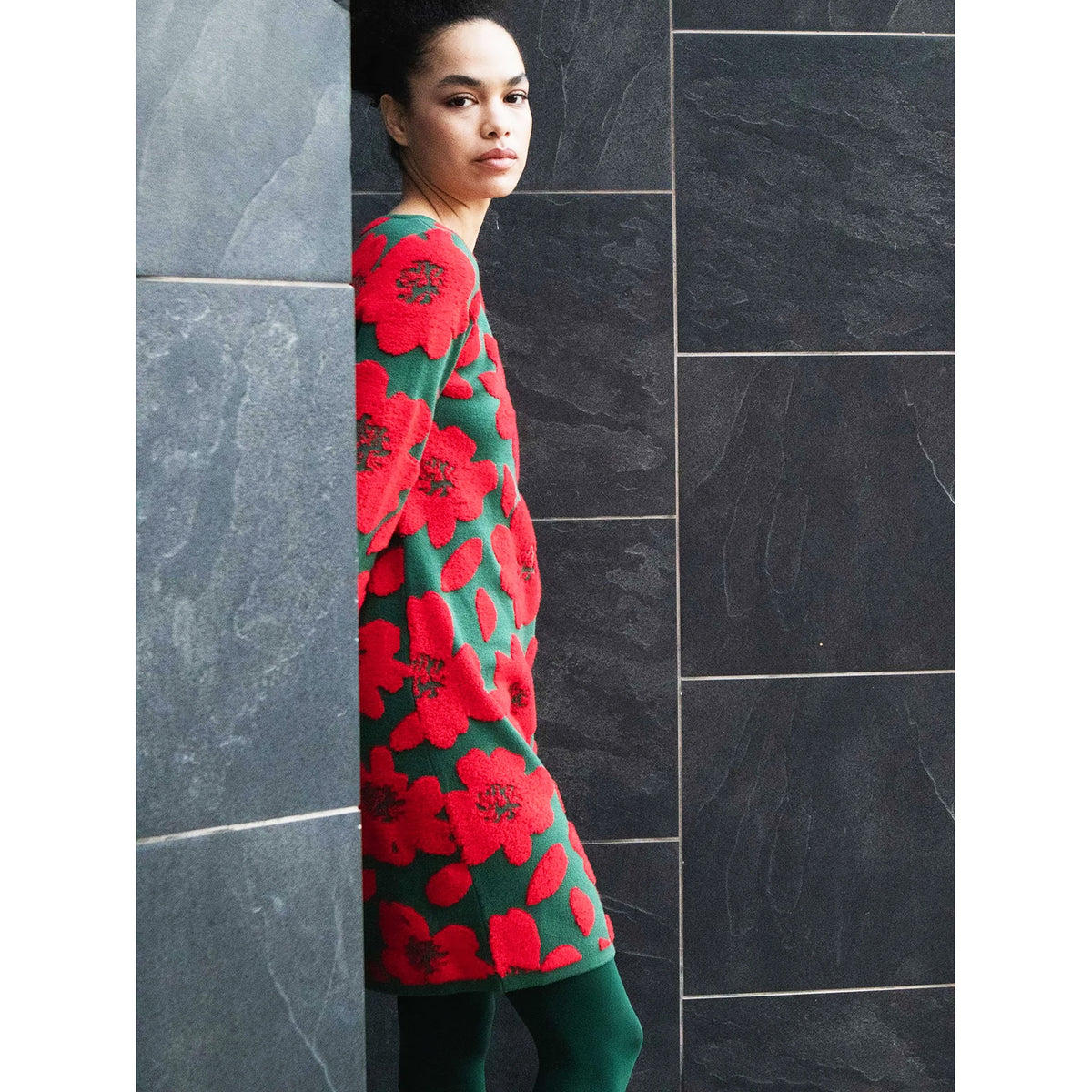 PEPALOVES Abito in Maglia Jacquard Floreale Verde e Rosso