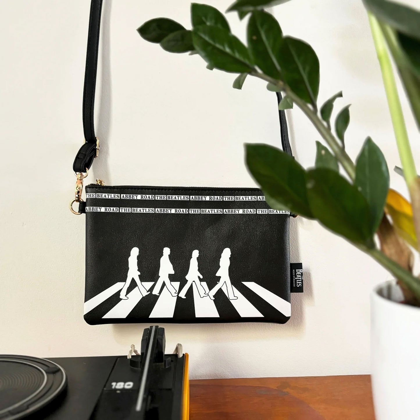 HOUSE OF DISASTER - The Beatles Abbey Road Cross Body Bag