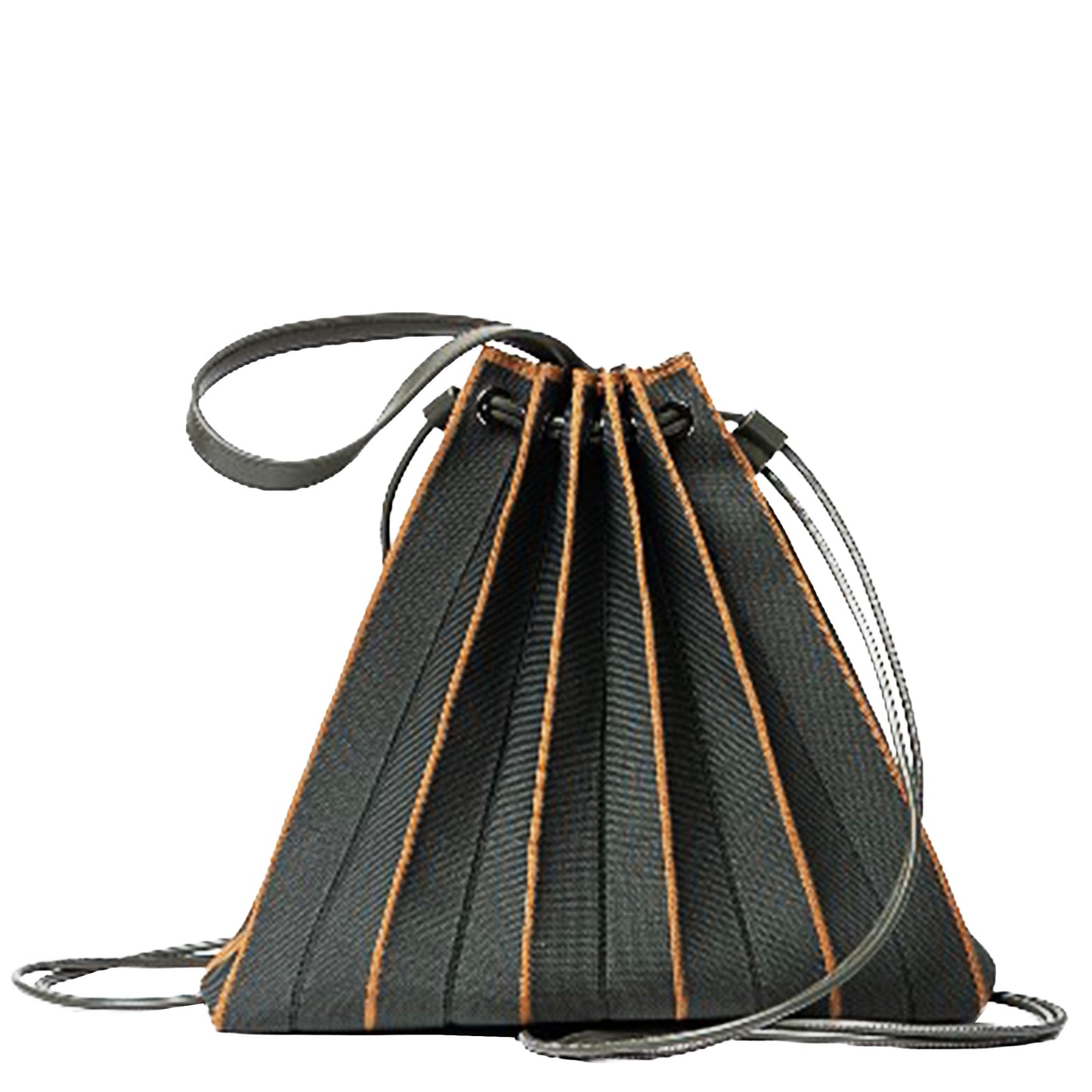 SURKANA - Borsa/zaino in maglia plissettata con necessaire