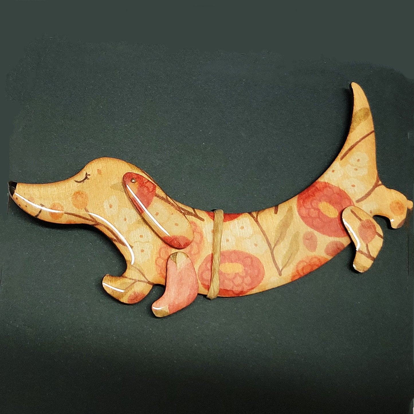 Picà Spilla con Bassotto Beige e Arancio