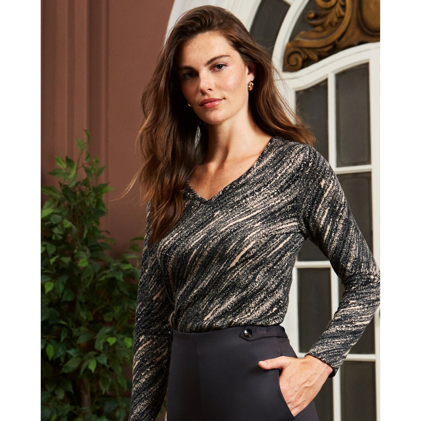 SURKANA - Maglietta melange con scollo a V-SURKANA-VIALESCARPE