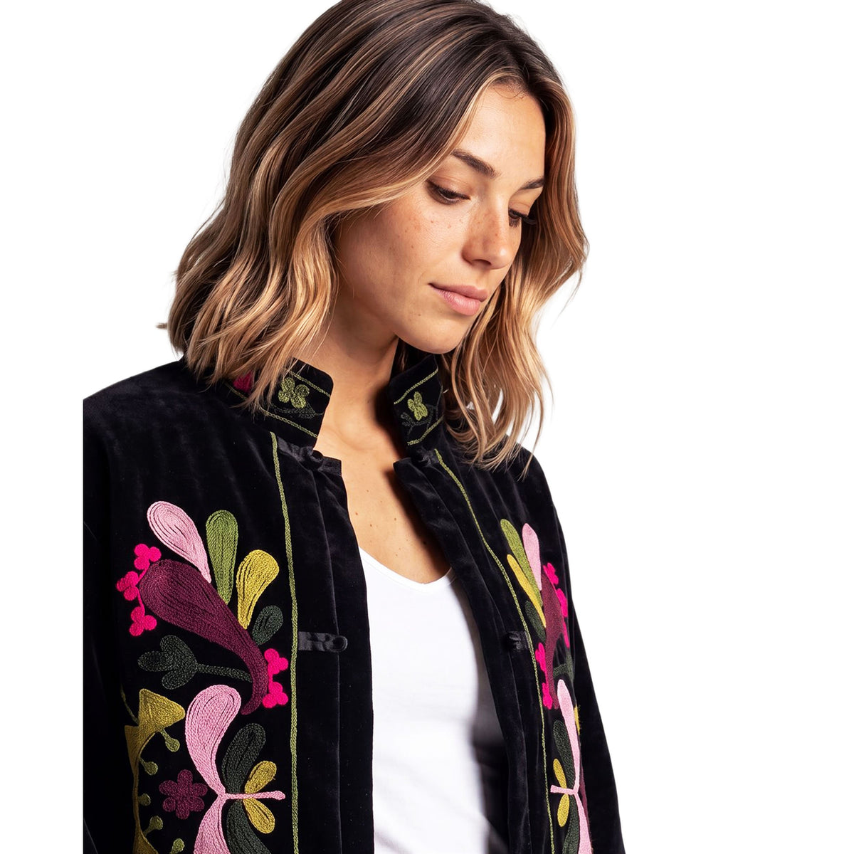 SURKANA Giacca Mandarin in velluto nero con ricami multicolore