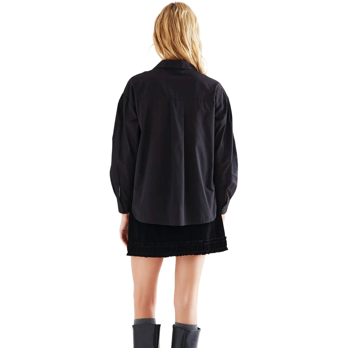 COMPAÑÍA FANTÁSTICA Camicia nera in cotone con ricami a cuore.