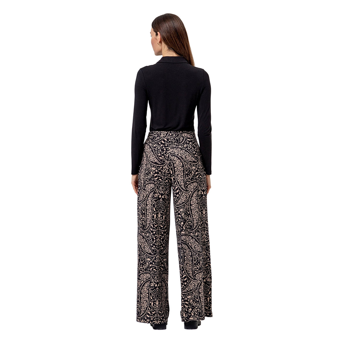 Pantaloni a gamba larga