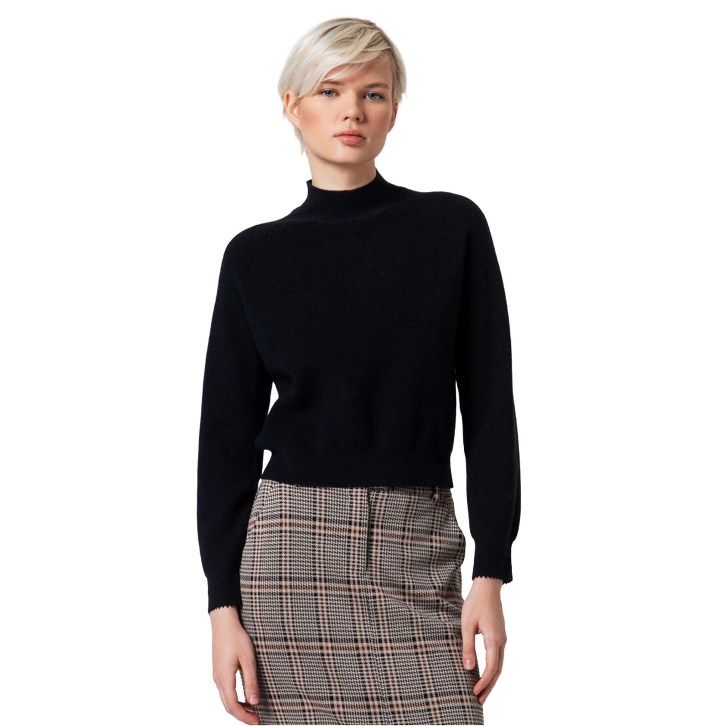 SURKANA - Maglione aderente collo perkins e maniche raglan-SURKANA-VIALESCARPE