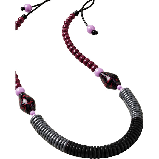 SURKANA Collana Lunga in Legno Fucsia con Perle e Dettagli Decorativi