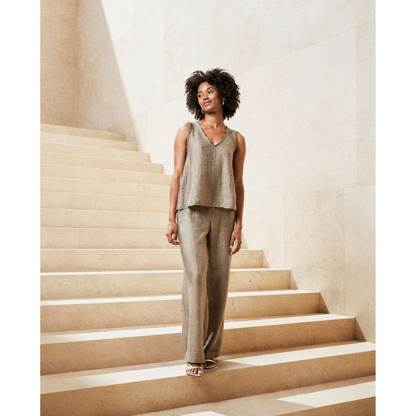 Surkana Top scollo a V Beige