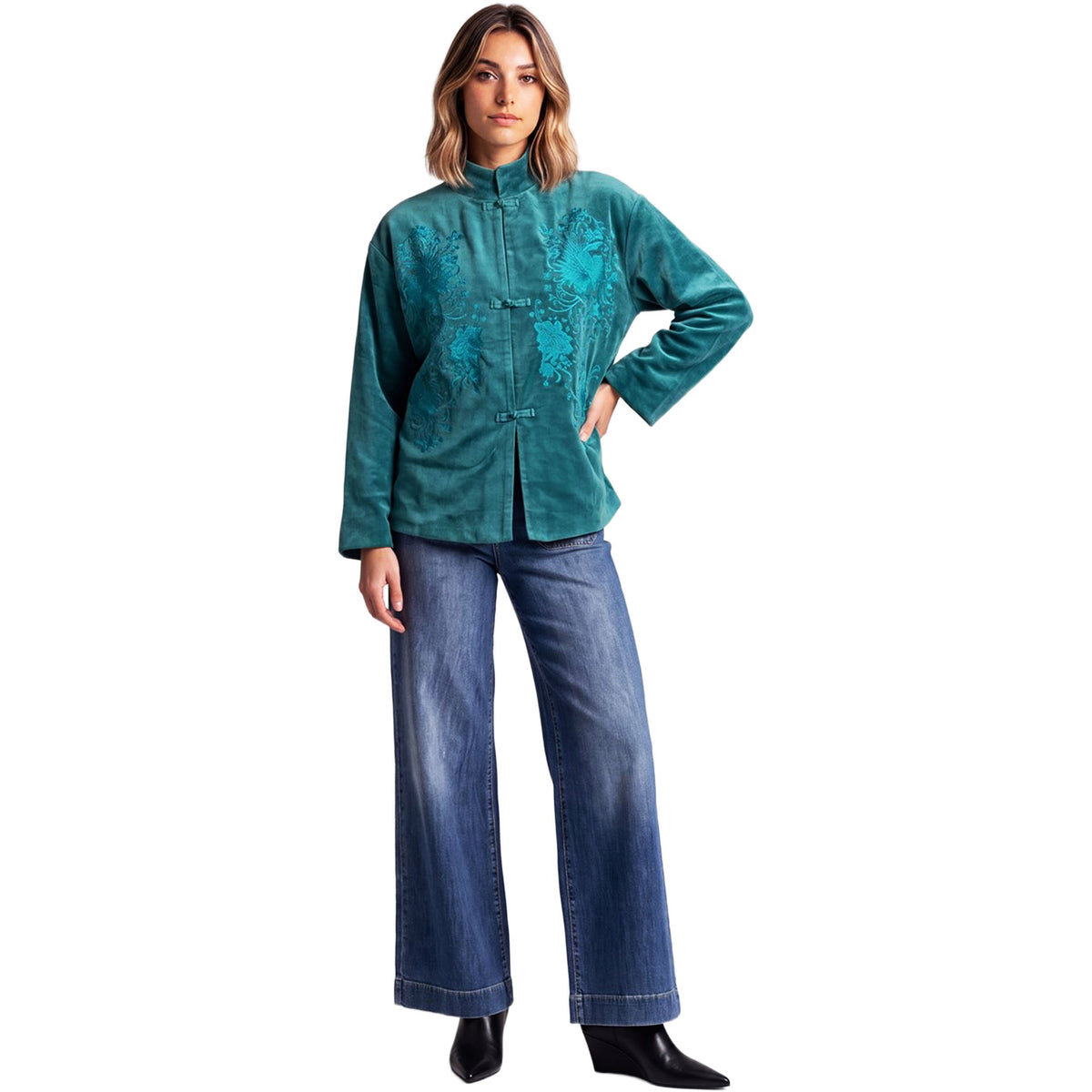 SURKANA Giacca Mandarin in velluto smeraldo con ricami tono su tono