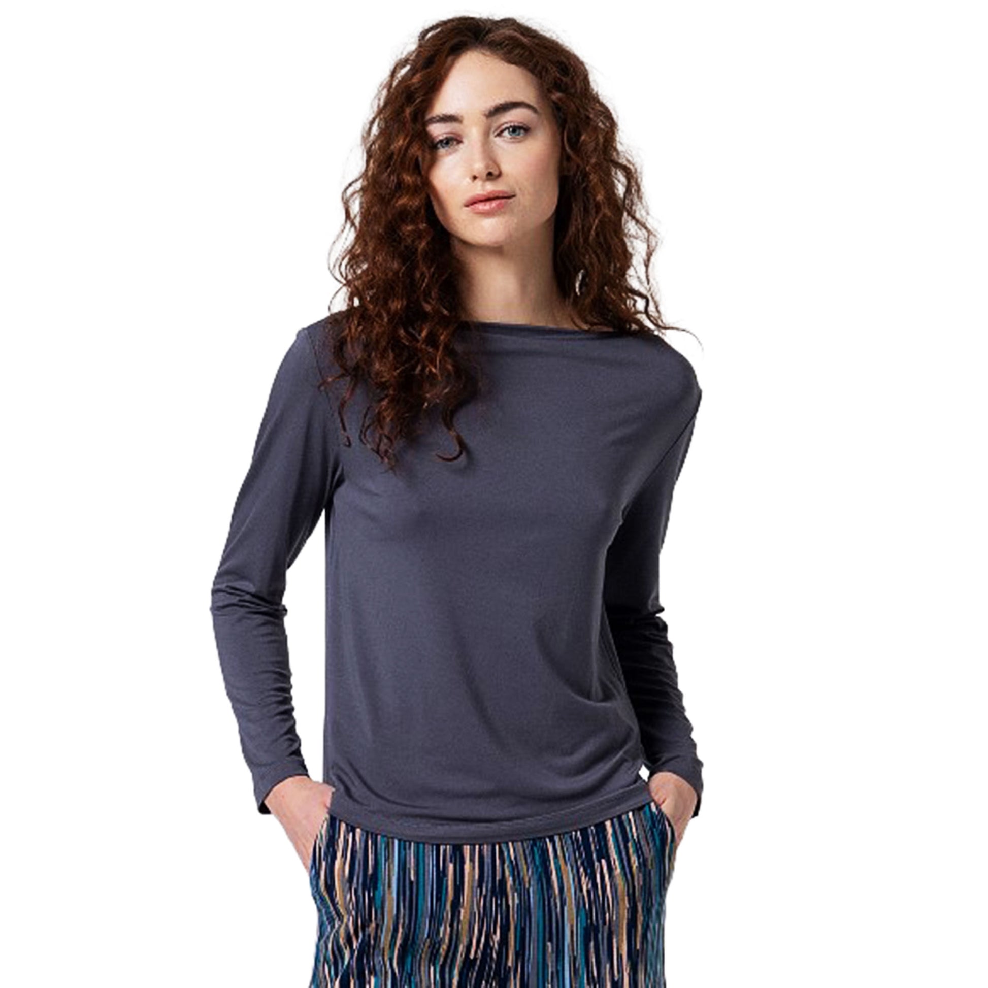 SURKANA - T-shirt con scollo a barca in viscosa di bambù-SURKANA-VIALESCARPE