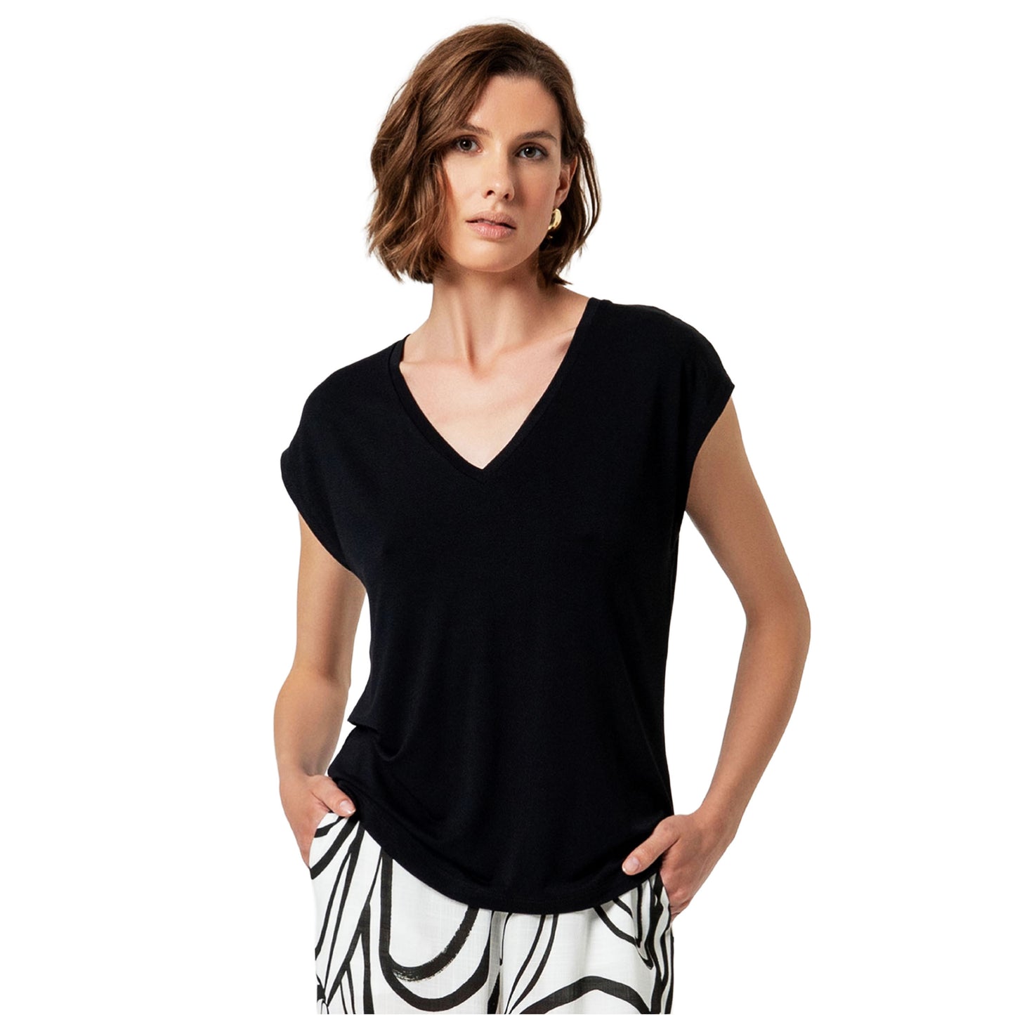 SURKANA T-shirt con collo a V Nero