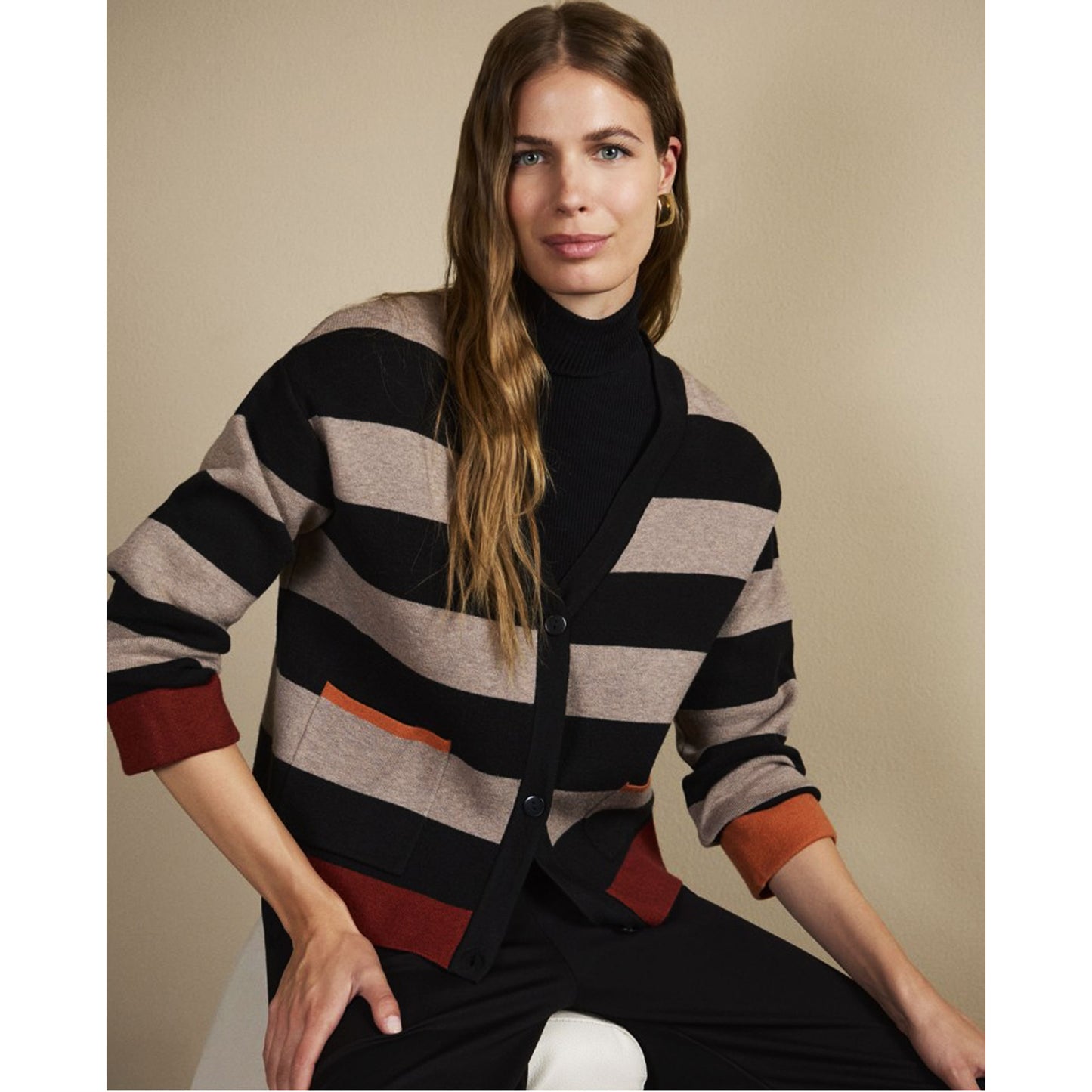 SURKANA - Cardigan corto a righe, con scollo a V-SURKANA-VIALESCARPE