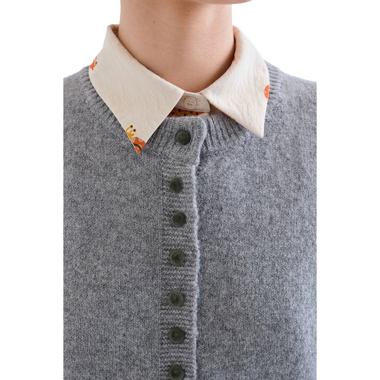 COMPAÑÍA FANTÁSTICA Cardigan grigio chiaro con bottoni verdi
