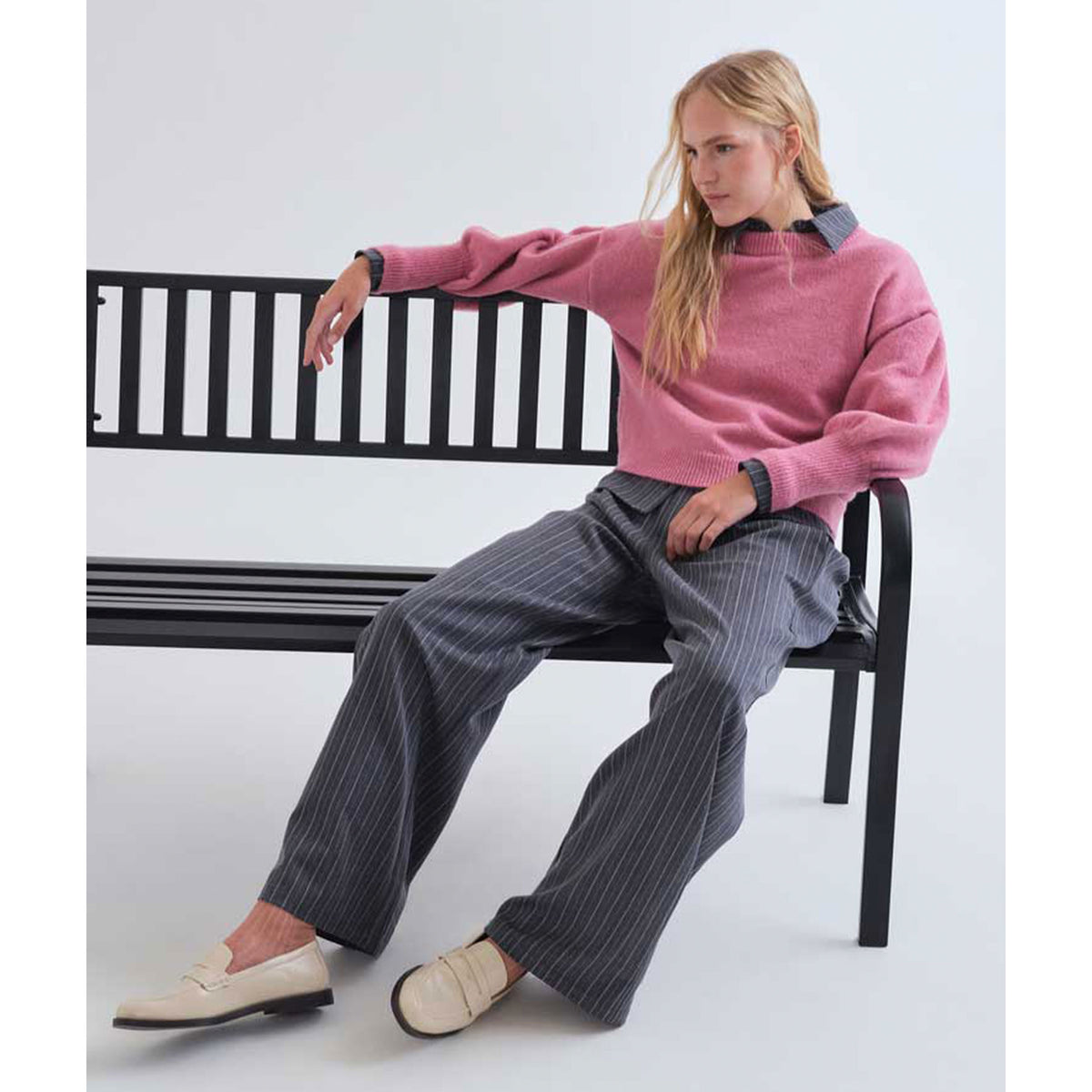 COMPAÑÍA FANTÁSTICA Pantaloni grigio antracite a righe sottili