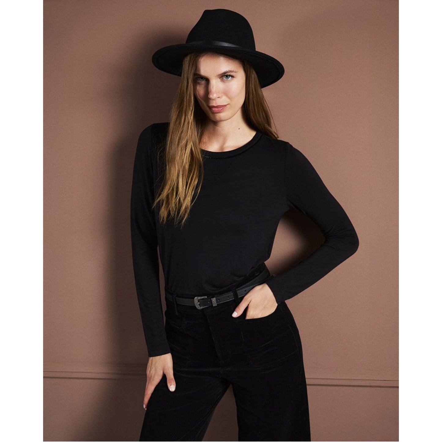 SURKANA - T-shirt girocollo-SURKANA-VIALESCARPE