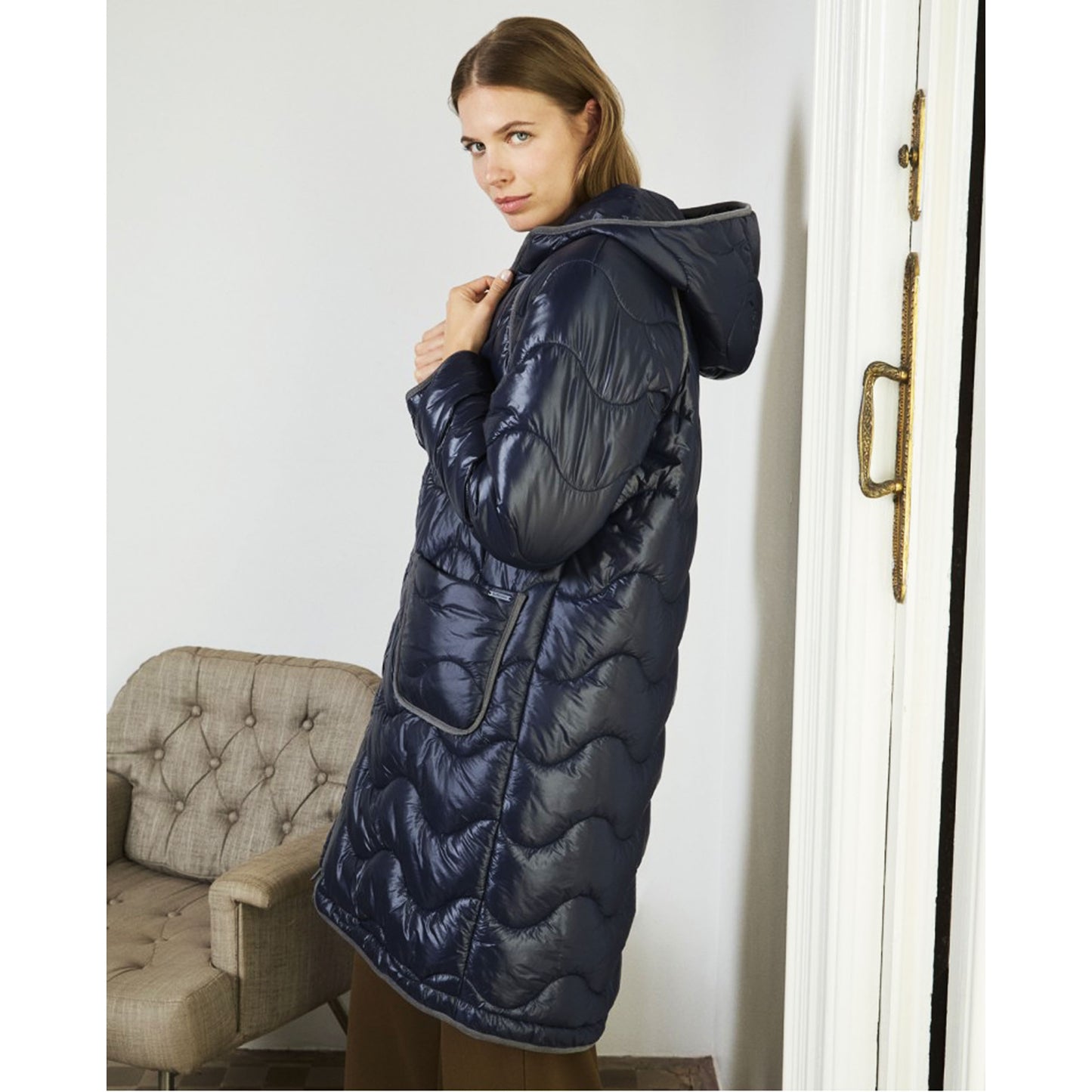 SURKANA - Piumini con dettagli in velluto-SURKANA-VIALESCARPE