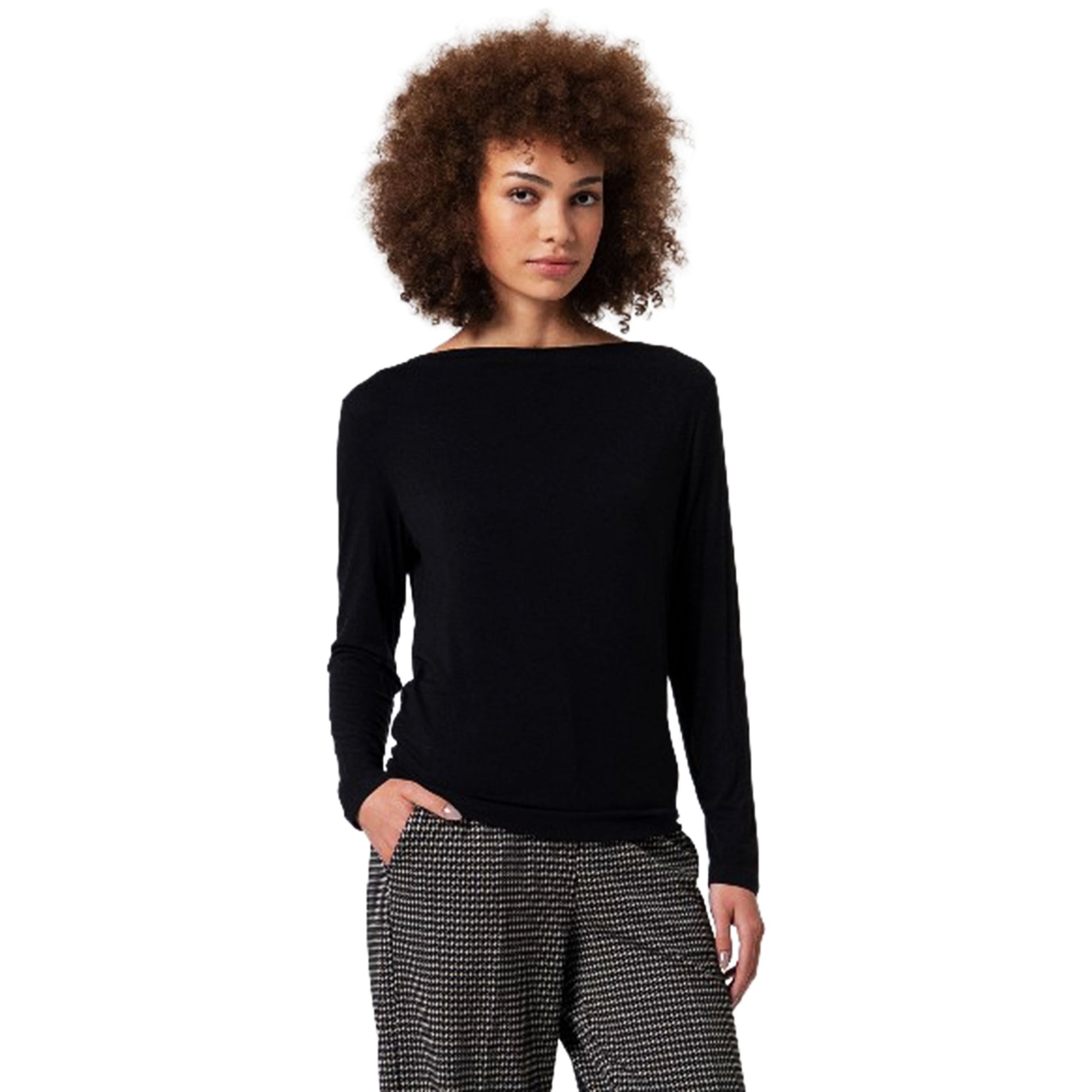 SURKANA - T-shirt con scollo a barca in viscosa di bambù-SURKANA-VIALESCARPE