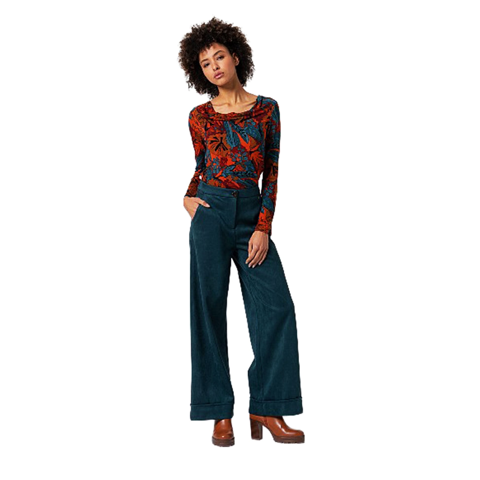 SURKANA - T-shirt aderente elasticizzata con scollo drappeggiato-SURKANA-VIALESCARPE