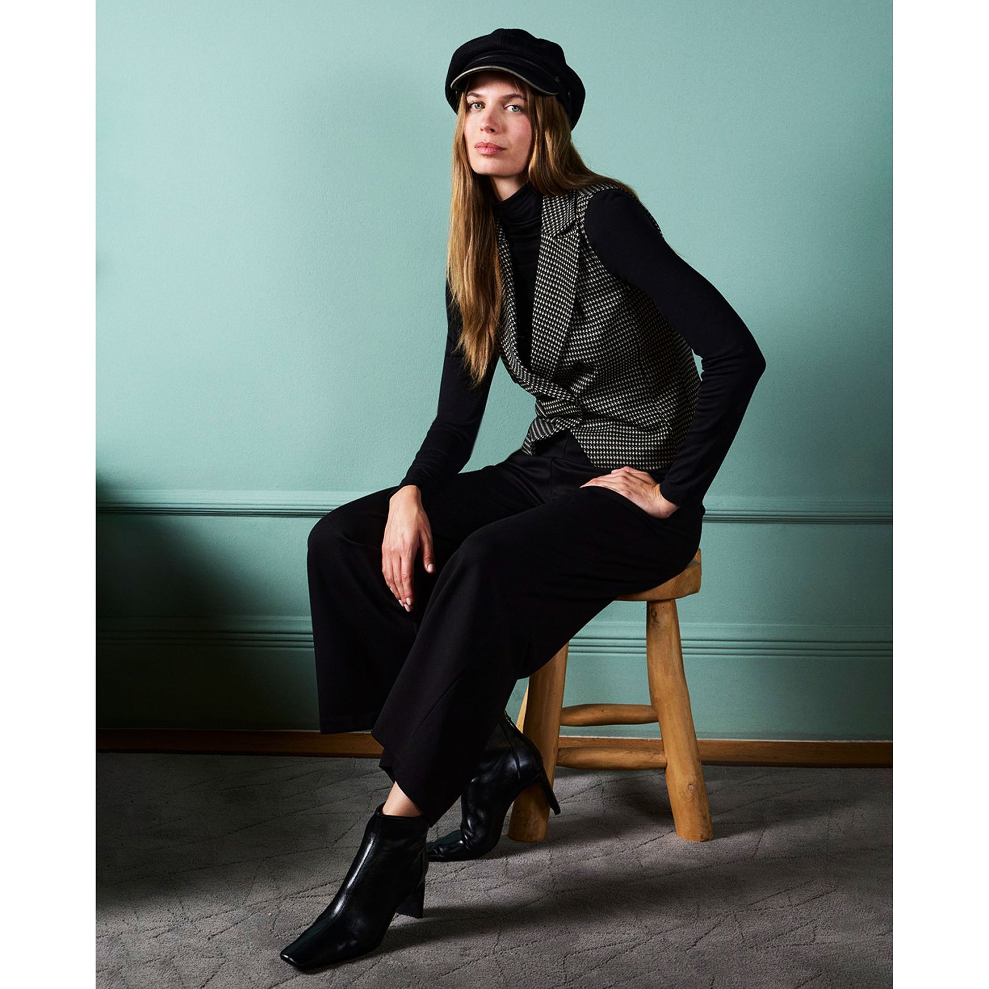 SURKANA - Pantaloni alla caviglia con taglio svasato-SURKANA-VIALESCARPE