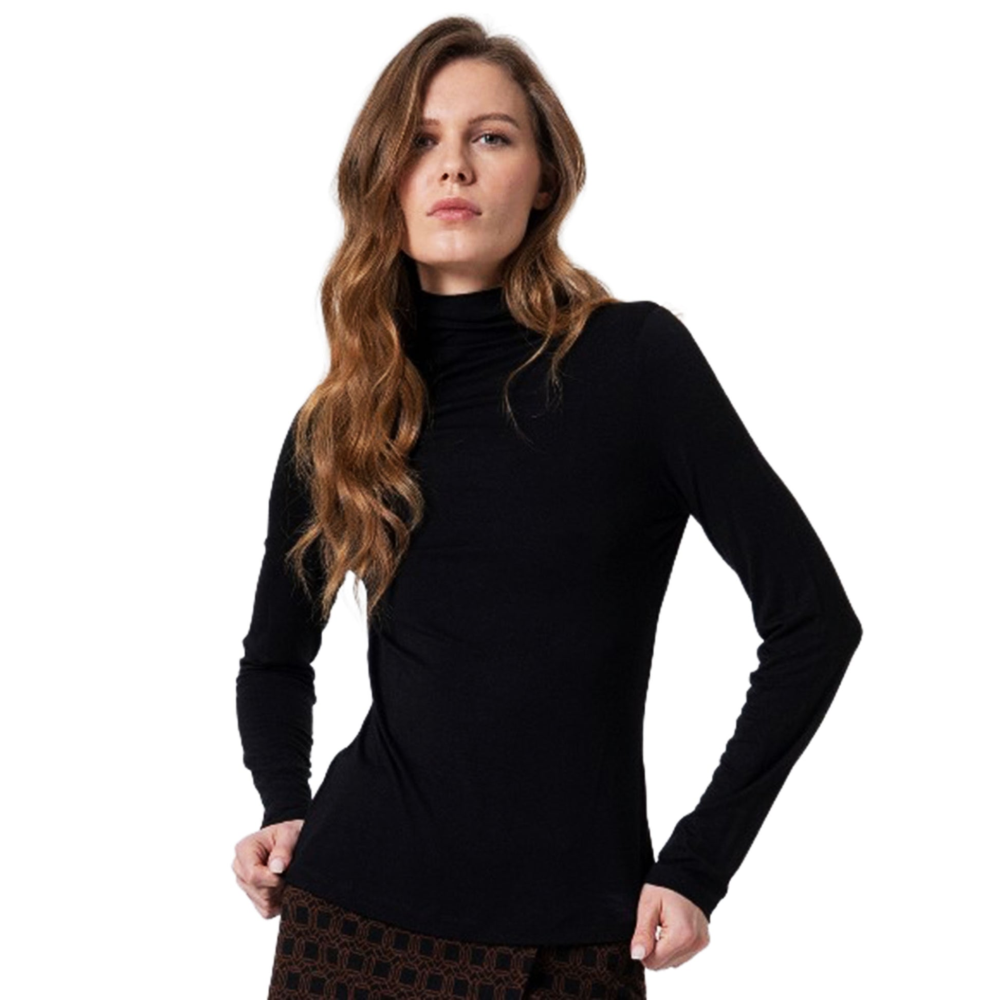 SURKANA - T-shirt dolcevita in viscosa di bambù-SURKANA-VIALESCARPE