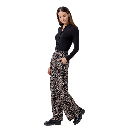 Pantaloni a gamba larga